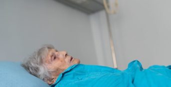 Dying Nursing Homes Residents Increasingly Subjected to Excessive Rehab, Study Shows