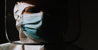 health care worker wearing mask